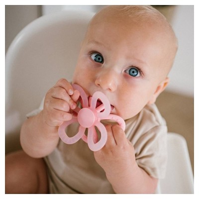 Silikonové kousátko Flower, růžové