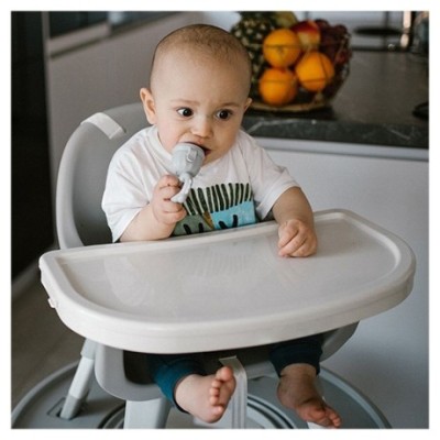 Kousátko na krmení - Dino